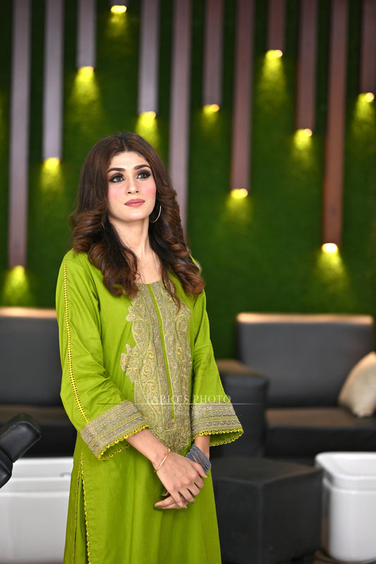 ZEENAT زینت